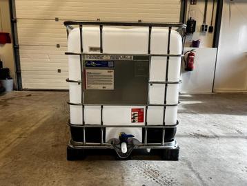 IBC Container 1000 liter, vloeistoffen container.  beschikbaar voor biedingen