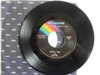 Single Loretta Lynn - Love Is The Foundation, 7 inch, Single, Ophalen of Verzenden, Zo goed als nieuw