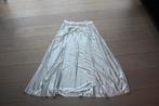 Lange zilverkleurige plissé rok, maat S, Kleding | Dames, Rokken, Overige kleuren, Ophalen of Verzenden, Zo goed als nieuw, Maat 36 (S)