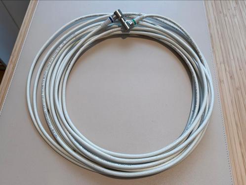 15m Telenet Coaxial Cable with Right-Angle Connectors, Computers en Software, Pc- en Netwerkkabels, Zo goed als nieuw, Ophalen