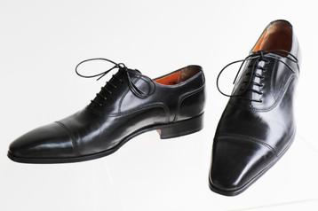 Bijna nieuwe zwarte Santoni oxfords in maat 7.5 F = 41.5 beschikbaar voor biedingen
