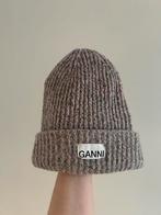 GANNI oversized wool rib knit beanie lilac sachet, Ophalen of Verzenden, Zo goed als nieuw