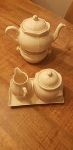 Theepot en roomstel Zeller servies, Verzenden