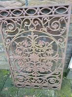 Gietijzeren deurrooster, Ophalen