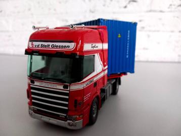 Tekno Scania topline v.d. Stelt met 40 ft. Cosco container beschikbaar voor biedingen