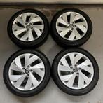 Orig 17 inch Volkswagen Golf Winter Pirelli 205/50R17 93H, Gebruikt, Banden en Velgen, 17 inch, Personenwagen