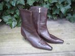 VOLTAN bruine korte laarzen maat 39.5 nieuwstaat, Kleding | Dames, Schoenen, Bruin, Lage of Enkellaarzen, Ophalen of Verzenden