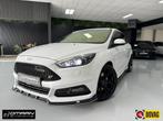 Ford Focus 2.0 ST-2 250PK 2016 RECARO MAXTON, Auto's, Ford, 15 km/l, Gebruikt, Euro 6, 4 cilinders