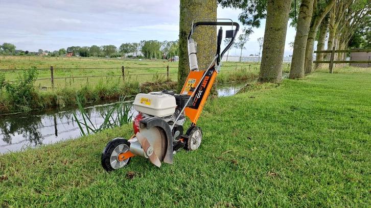 Eliet KS 300 pro benzine kantensnijder, Tuin en Terras, Hand-tuingereedschap, Gebruikt, Ophalen of Verzenden