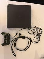 Playstation slim 4 met joystick, Spelcomputers en Games, 500 GB, Ophalen of Verzenden, Zo goed als nieuw, Met 1 controller