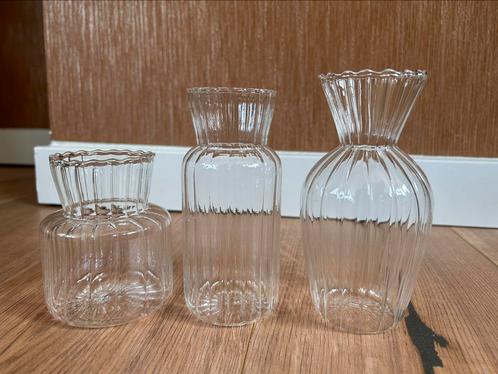 Glazen vaasjes, Huis en Inrichting, Woonaccessoires | Vazen, Zo goed als nieuw, Overige kleuren, Minder dan 50 cm, Glas, Ophalen of Verzenden