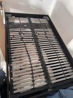 Tweepersoons 140 x 220 bedframe met lattenbodem incl matras, Huis en Inrichting, Slaapkamer | Bedden, Ophalen, Gebruikt, Zwart