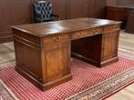 Klassiek Engels bureau #516, Ophalen of Verzenden, Zo goed als nieuw, Bureau