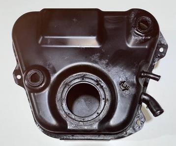 BENZINE TANK COATEN / BENZINE TANK ONTROESTEN  beschikbaar voor biedingen