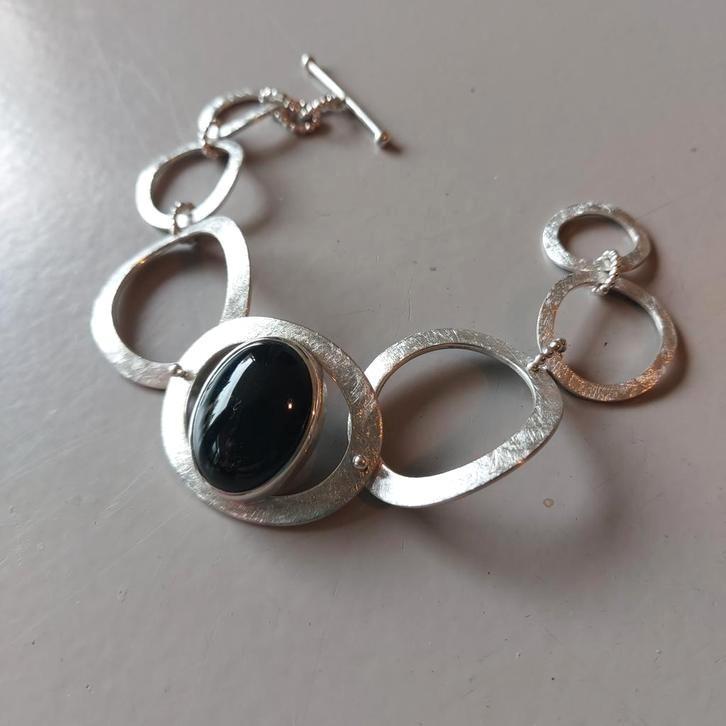 Mooie nieuwe zilveren armband met Onyx., Sieraden, Tassen en Uiterlijk, Armbanden, Nieuw, Zilver, Zwart, Met edelsteen, Ophalen of Verzenden