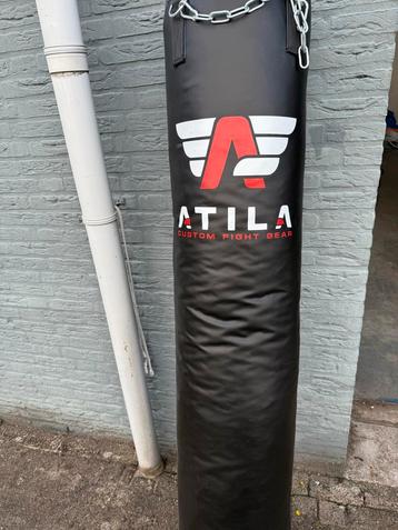 Atila Bokszak beschikbaar voor biedingen