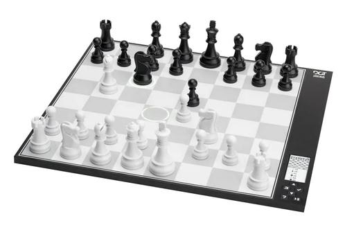 DGT Centaur schaakcomputer, Hobby en Vrije tijd, Gezelschapsspellen | Bordspellen, Zo goed als nieuw, Ophalen of Verzenden