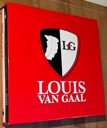 Louis van Gaal. Biografie & Visie. 2 Delen in cassette. 2009 beschikbaar voor biedingen