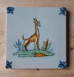 Antieke tegel met giraffe, Antiek en Kunst, Ophalen of Verzenden