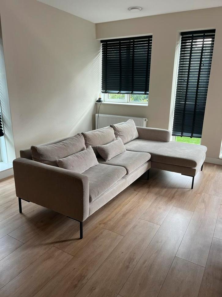 Beige loungebank hoekbank Wehkamp Home, Huis en Inrichting, Banken | Bankstellen, Gebruikt, Vierpersoons of meer, Ophalen of Verzenden