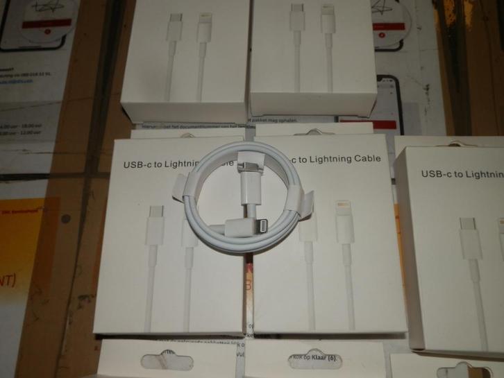 Telefoonkabel USB-C to lightning cable Iphone, Telecommunicatie, Mobiele telefoons | Telefoon-opladers, Nieuw, Apple iPhone, Ophalen of Verzenden