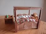 Sylvanian families groot bed/hemelbed/nachtkastjes, Ophalen of Verzenden, Zo goed als nieuw, Poppenhuis