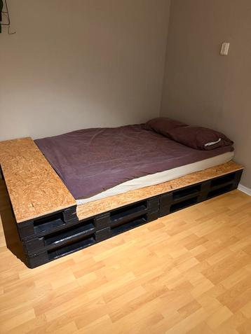 Pallet Bed - Tweepersoons beschikbaar voor biedingen