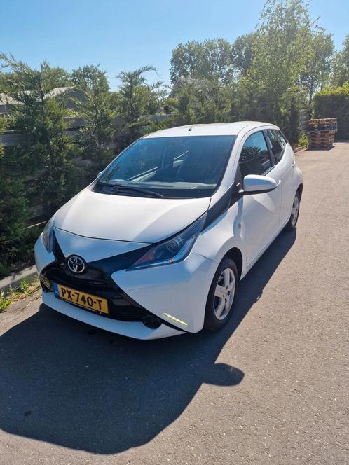 Toyota Aygo 1.0 12V Vvt-i 5 Ddrs 2015 Wit pas 96.000 km, Auto's, Toyota, Bedrijf, Aygo, ABS, Achteruitrijcamera, Adaptieve lichten