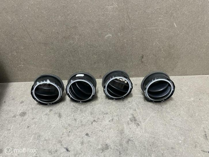 Dashboard luchtrooster SET Mitsubishi Colt VI ('04-'13), Auto-onderdelen, Airco en Verwarming, Mitsubishi, Gebruikt, Ophalen of Verzenden