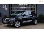 Volkswagen T-ROC 1.5 TSI Sport ACC|CARPLAY|DIGITALE TELLER, 4 cilinders, 150 pk, Zwart, Leder
