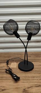 Tafellamp Eglo Wrington
Zwart, Ophalen of Verzenden, Zo goed als nieuw, Metaal, Minder dan 50 cm