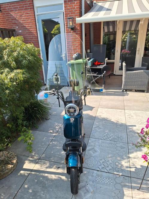 Yadea U3 Elektrische Scooter - 2022, Fietsen en Brommers, Snorfietsen en Snorscooters, Gebruikt, Overige merken, Elektrisch, Ophalen of Verzenden
