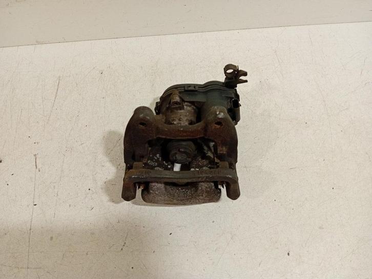 Remklauw links achter Mercedes-Benz CLA, Auto-onderdelen, Remmen en Aandrijving, Mercedes-Benz, Gebruikt, Herkomst onderdeel bekend