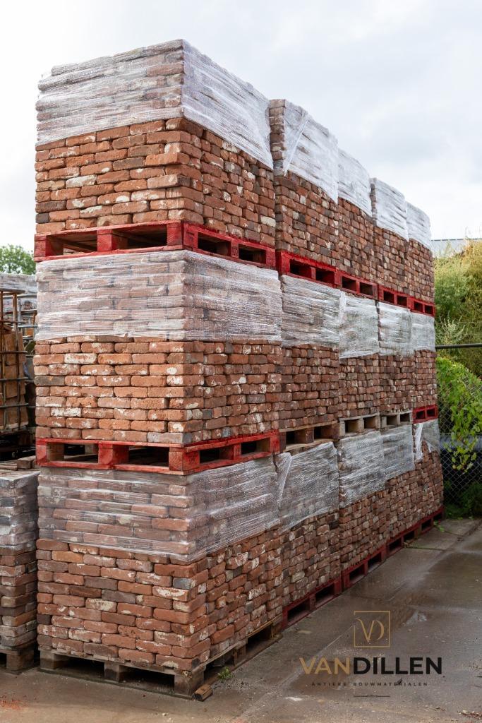 Oude vormbak metsel bakstenen rood bruin 250M2 21.5 x 5.5, Doe-het-zelf en Verbouw, Metselstenen, Gebruikt, Bakstenen, Ophalen of Verzenden
