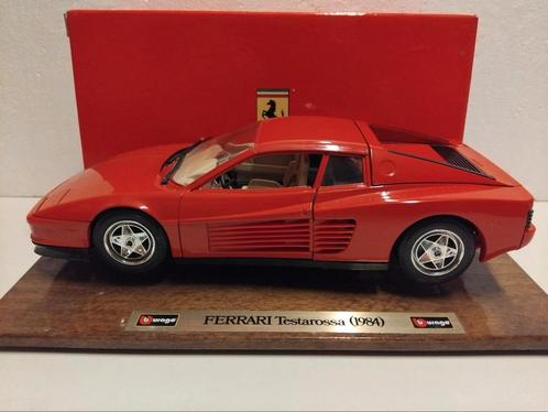 Ferrari Testarossa rood 1984 Luxe voetplaat Bburago 1:18 KRD, Hobby en Vrije tijd, Modelauto's | 1:18, Zo goed als nieuw, Auto