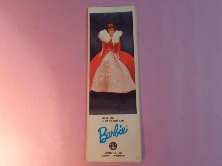 Barbie folder groot 1965 Nederlands, Verzamelen, Poppen, Gebruikt, Overige typen, Ophalen of Verzenden