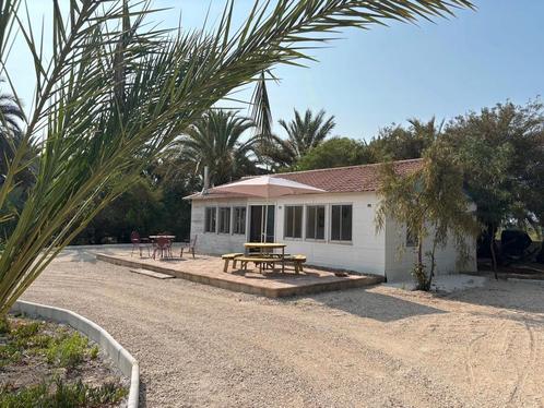 Ter exploitatie camperplaatsen en vakantiewoning, Zakelijke goederen, Exploitaties en Overnames