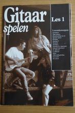 Gitaar spelen Les 1  (door drs. Arie C. van Vliet), Muziek en Instrumenten, Bladmuziek, Gitaar, Verzenden, Les of Cursus, Zo goed als nieuw