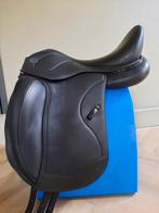 Ikonic mono light 17.5 inch, Dieren en Toebehoren, Paarden en Pony's | Zadels, Ophalen of Verzenden, Zo goed als nieuw, Dressuur