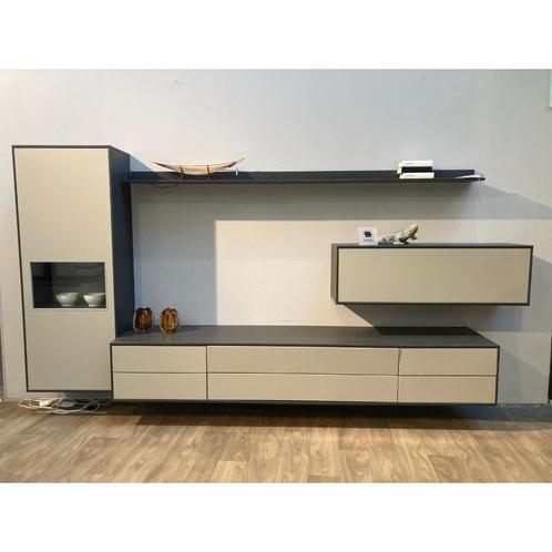 Musterring Wandkast Kara Frame Wit Antraciet Zwevend, Huis en Inrichting, Kasten | Wandmeubels, Nieuw, 150 tot 200 cm, 150 tot 200 cm