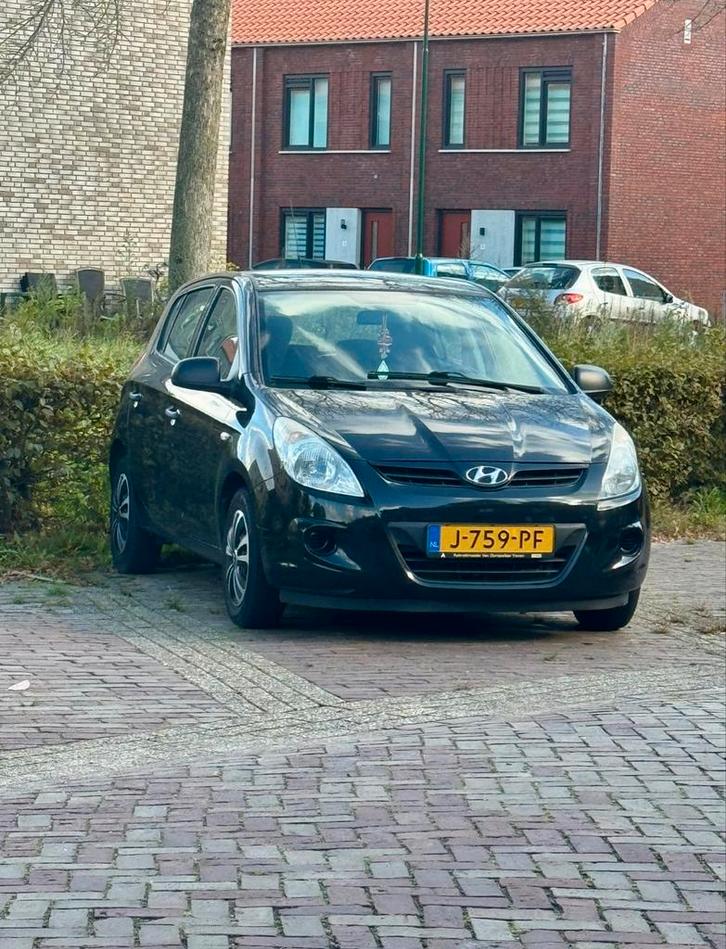 Hyundai i20 1.2 5-DRS 2011 Zwart Airco, Auto's, Hyundai, Particulier, i20, Benzine, A, Hatchback, Handgeschakeld, Geïmporteerd