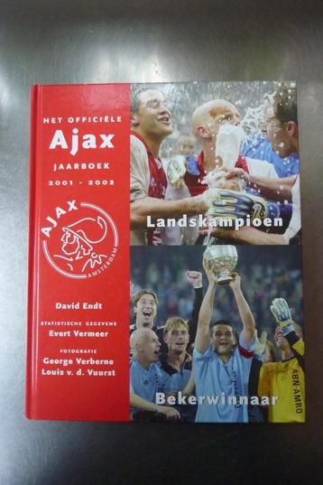 Het officiële Ajax-jaarboek 2001-2002 beschikbaar voor biedingen