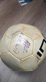 Originele bal uit de opname voor de film van Piet Keijzer, Sport en Fitness, Voetbal, Maat XL, Ophalen of Verzenden, Gebruikt