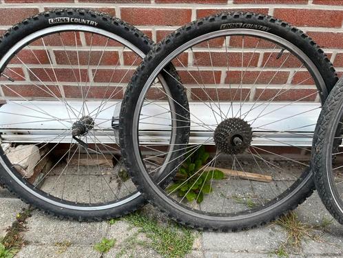 Diversen onderdelen van een Giant mountainbike., Fietsen en Brommers, Fietsonderdelen, Zo goed als nieuw, Mountainbike, Ophalen