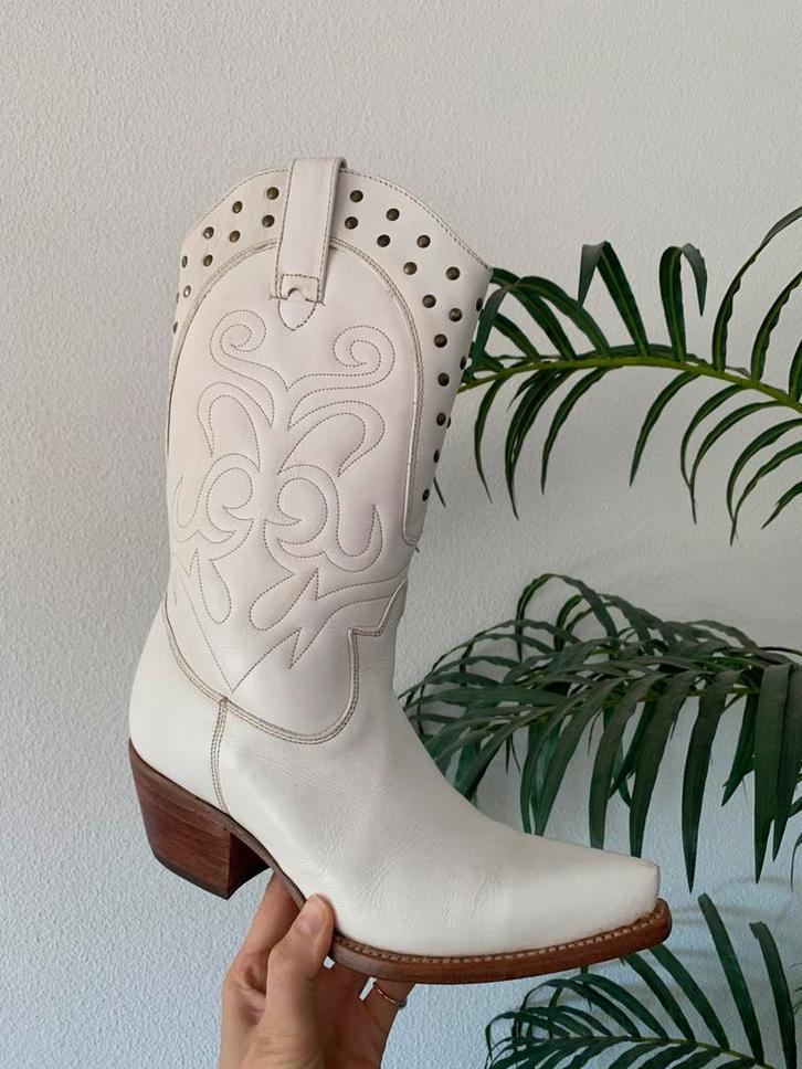Buffalo cowboylaarzen 38 western boots bohemian laarzen, Kleding | Dames, Schoenen, Zo goed als nieuw, Hoge laarzen, Wit, Ophalen of Verzenden