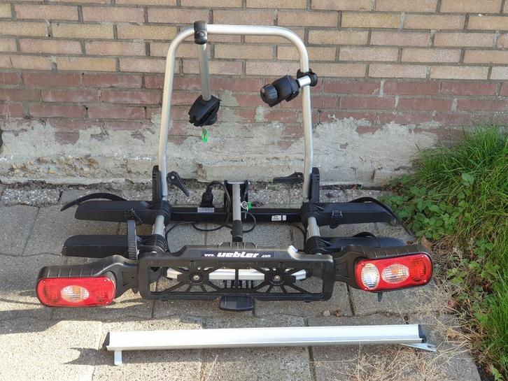 Lichtgewicht fietsendrager Uebler X21 Incl.Oprijgoot en TAS, Auto diversen, Fietsendragers, Zo goed als nieuw, Trekhaakdrager