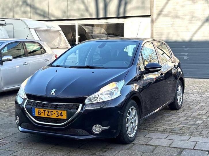 Peugeot 208 1.2 VTi Envy AIRCO Distributieriem pas vervangen, Auto's, Peugeot, Bedrijf, Te koop, ABS, Airbags, Airconditioning