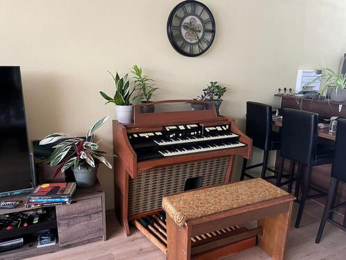 Vintage Hammond Orgel met Kruk, Muziek en Instrumenten, Orgels, Gebruikt, Hammondorgel, 2 klavieren, Ophalen