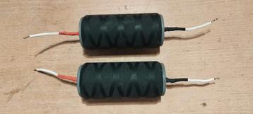 2 Russische K75-10 Papier/Mylar in Olie Caps. 3,30uF-500V beschikbaar voor biedingen