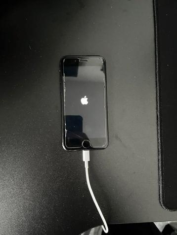 Iphone 7, lees beschrijving! beschikbaar voor biedingen